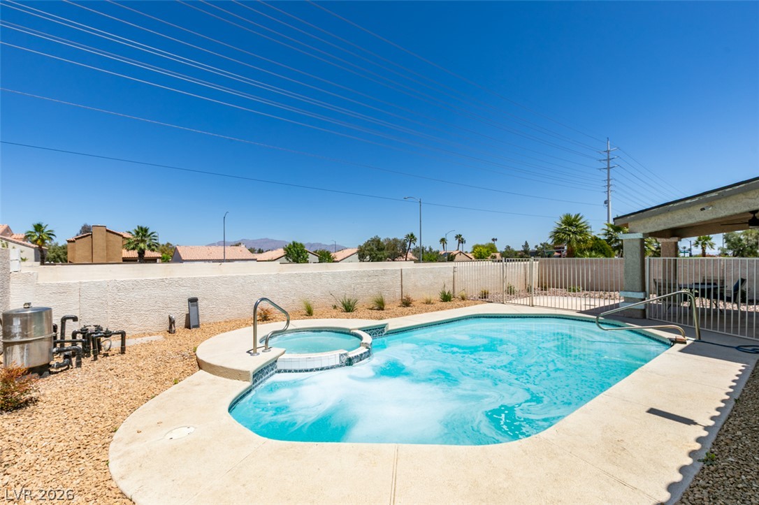7824 Villa Finestra Drive Property Photo 39