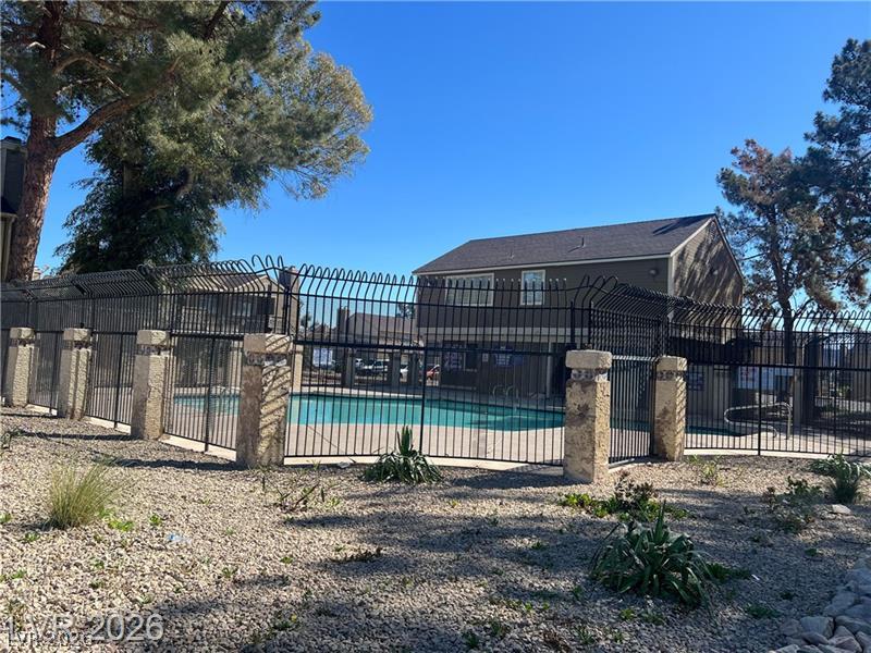 4623 Krissylouise Way D Property Photo 9