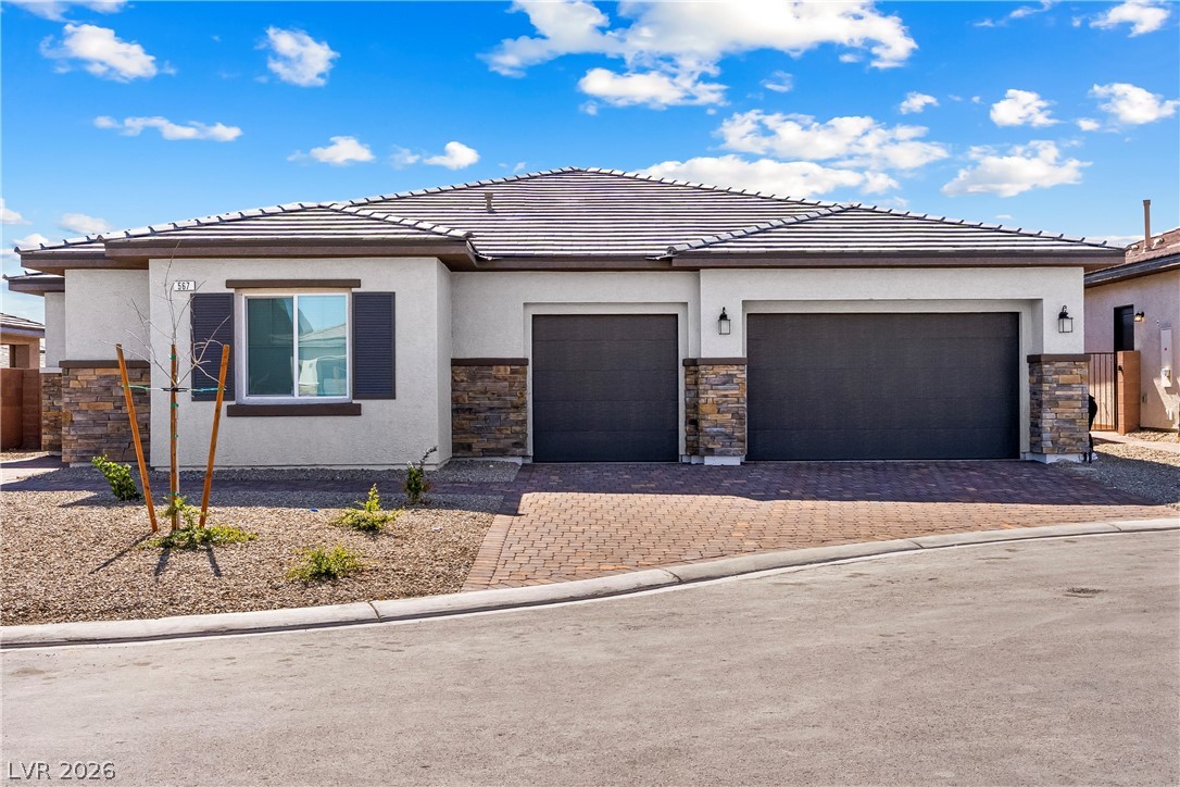 567 Jerry Bird Court Property Photo 1