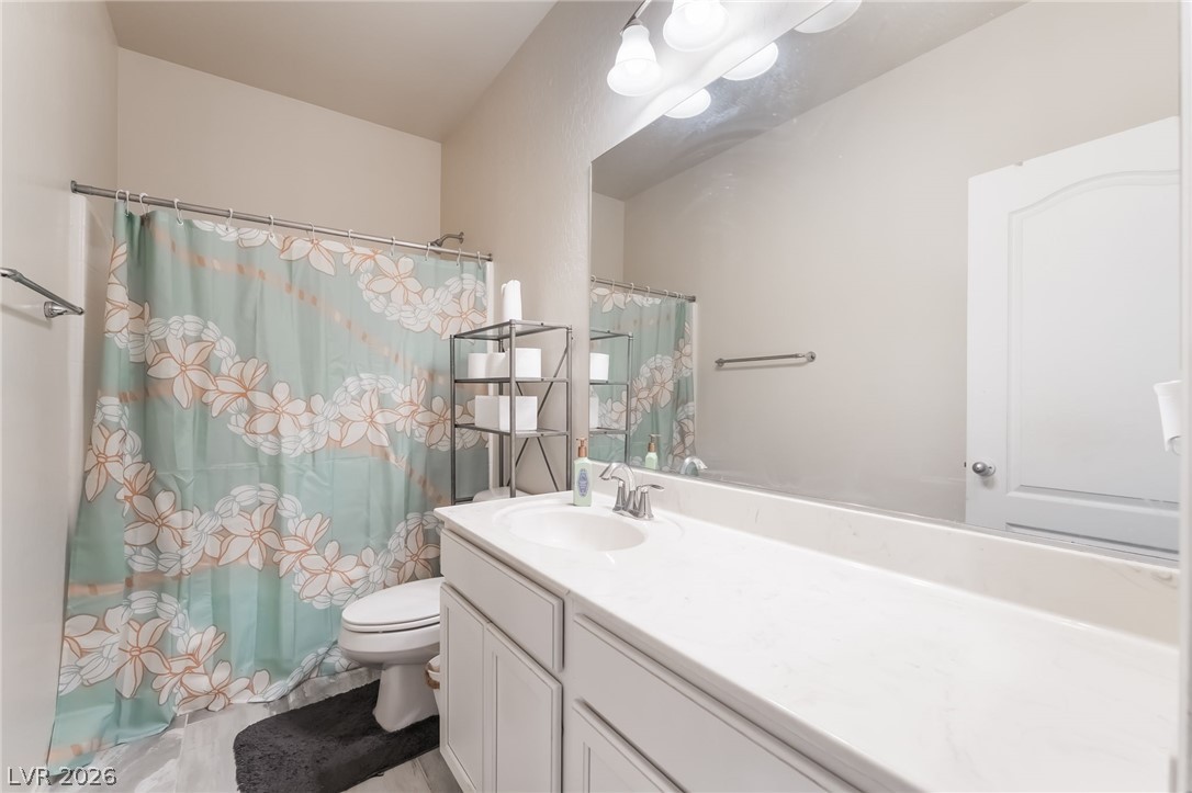 1104 Strada Cristallo Property Photo 31