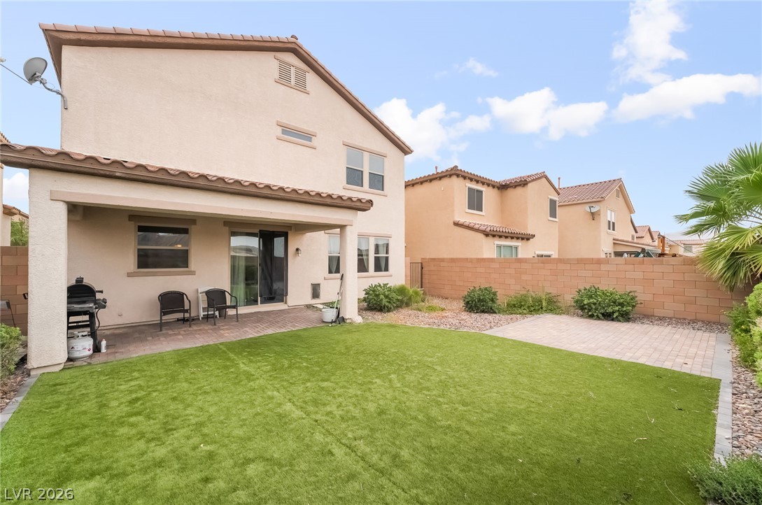 1104 Strada Cristallo Property Photo 37