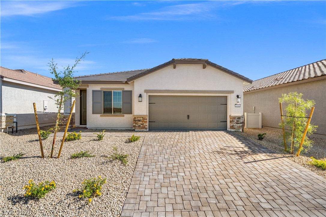 3236 Basin Desert Street Property Photo 1
