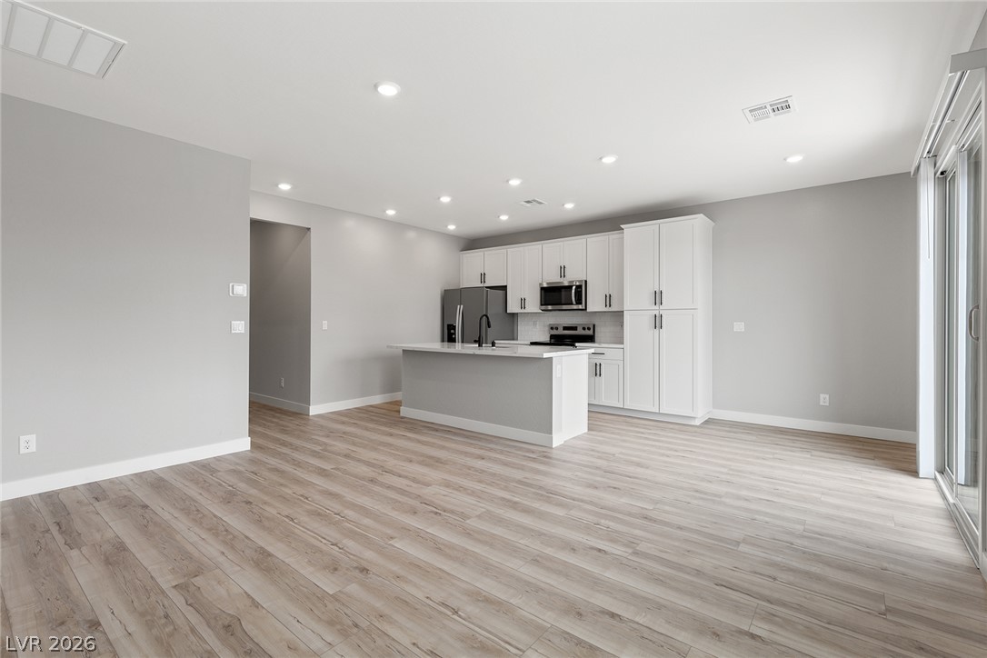 3236 Basin Desert Street Property Photo 3
