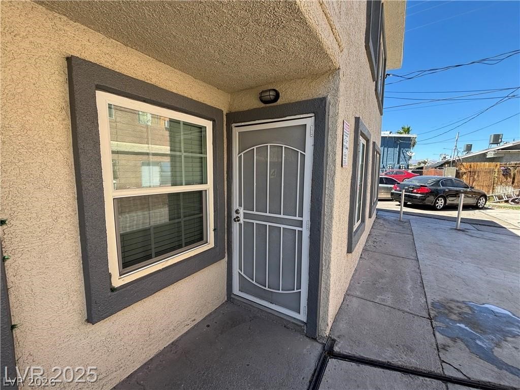 1420 Putnam Avenue 4 Property Photo 3