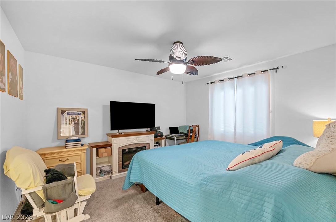 4215 Gold Desert Street Property Photo 6
