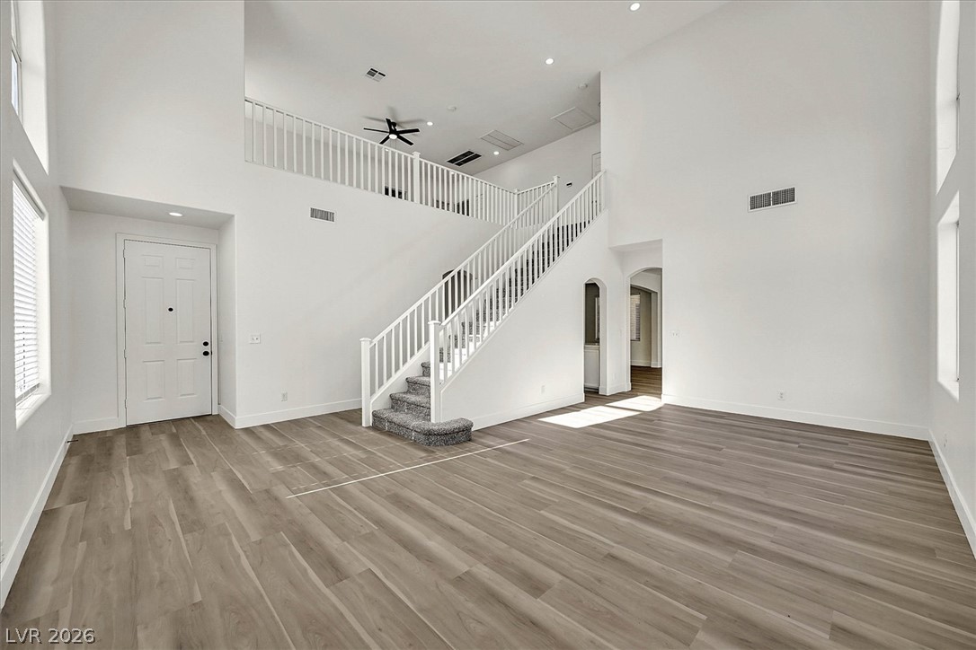 709 East La Madre Way Property Photo 5