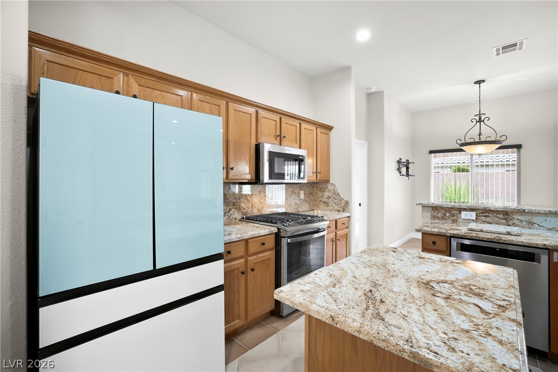 824 Sandsprings Street Property Photo 11
