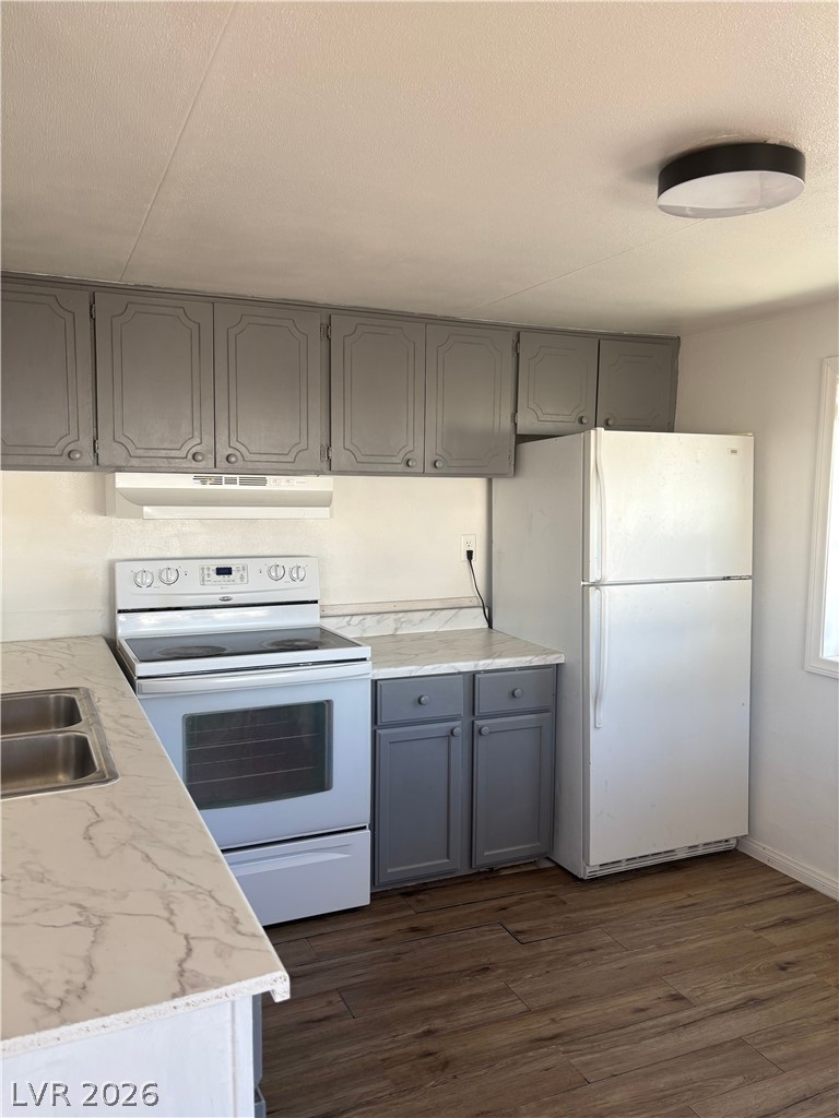 921 First Street 4 Property Photo 2