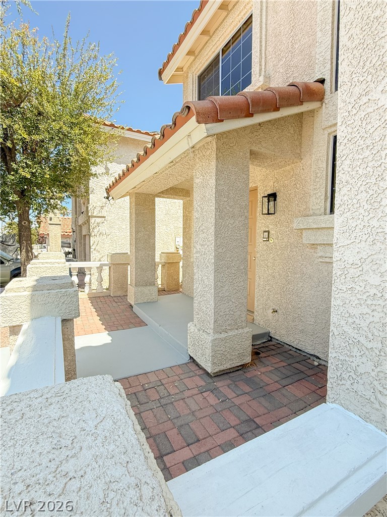 1497 Flintrock Road Property Photo 3