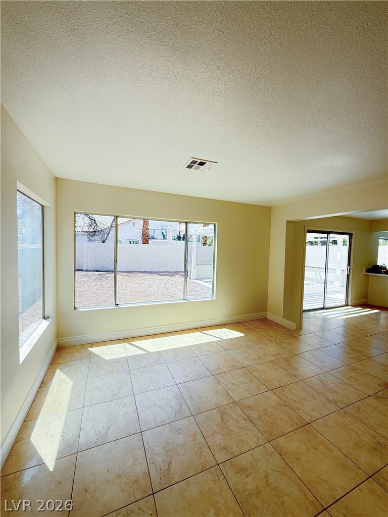 1497 Flintrock Road Property Photo 8