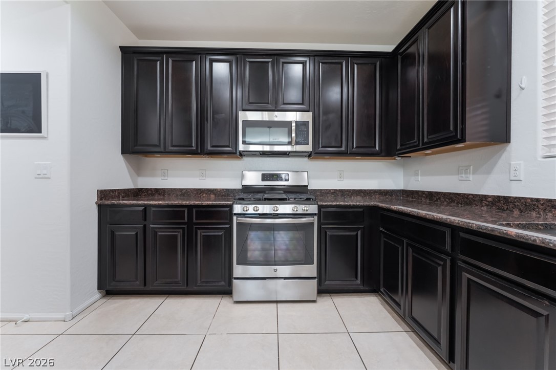 9353 Pink Stargazer Avenue Property Photo 8