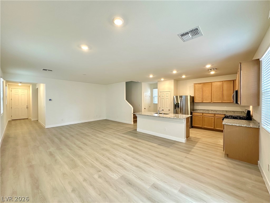 4090 Juniper Pear Avenue Property Photo 3