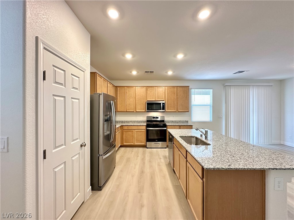 4090 Juniper Pear Avenue Property Photo 6