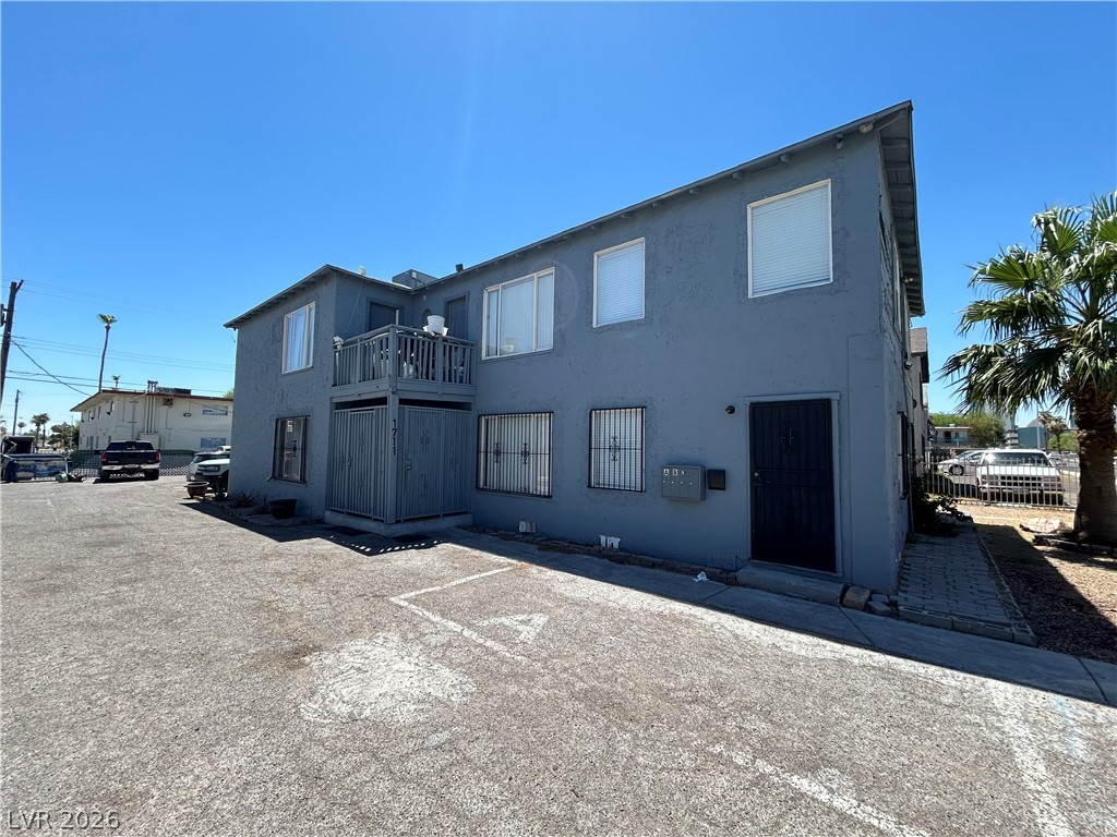1711 Santa Paula Drive A Property Photo 2