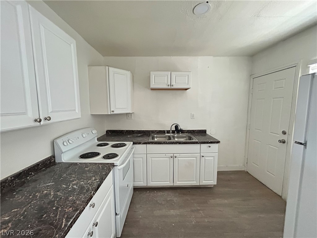 1711 Santa Paula Drive A Property Photo 5