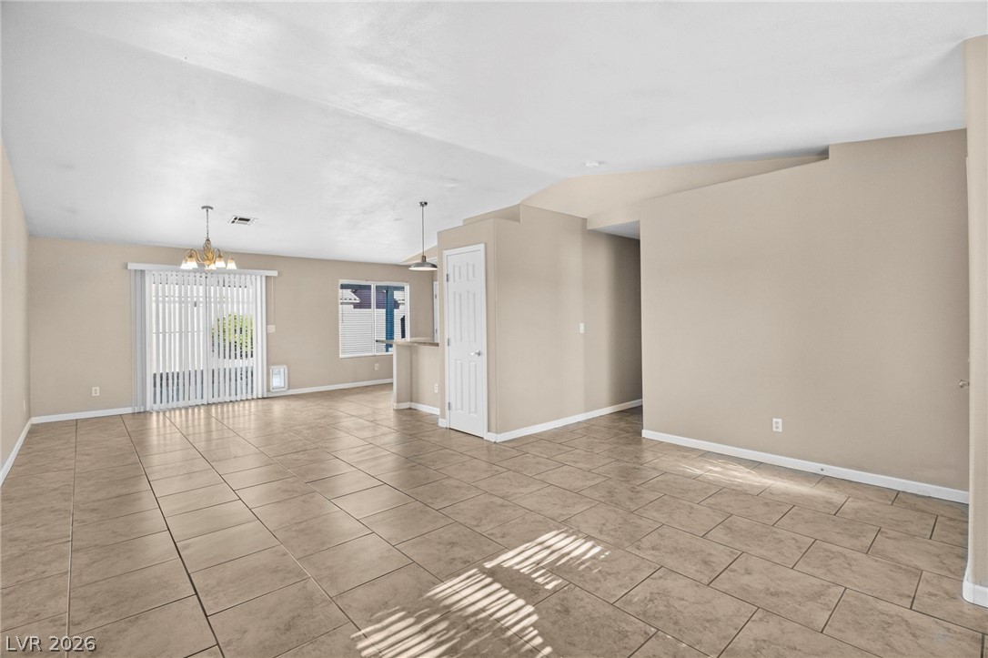 381 Papaya Place Property Photo 12