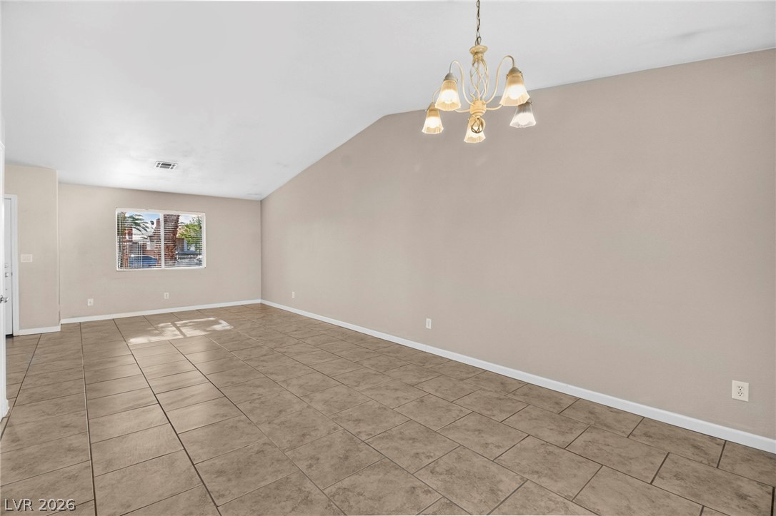 381 Papaya Place Property Photo 13