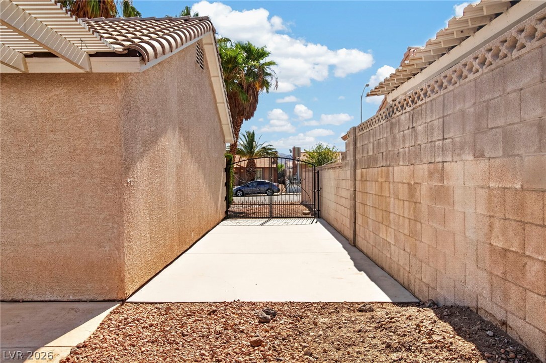 381 Papaya Place Property Photo 37