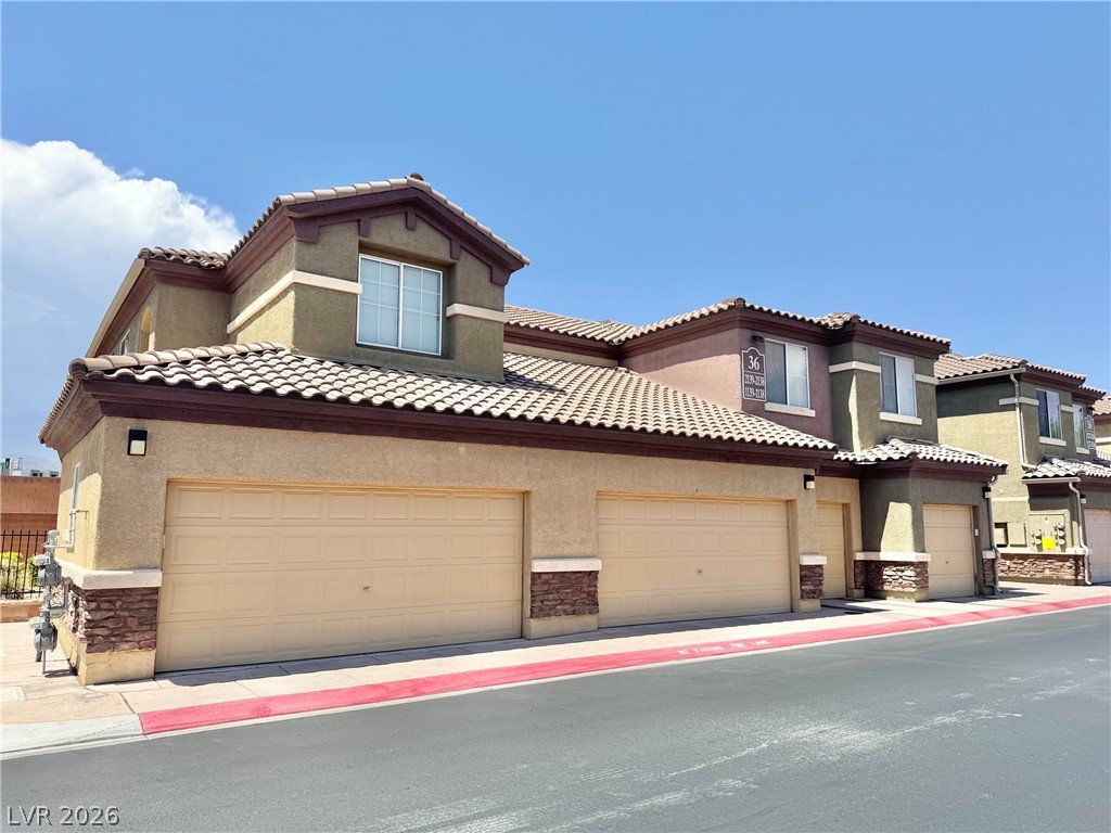 6868 Sky Pointe Drive 2139 Property Photo 1