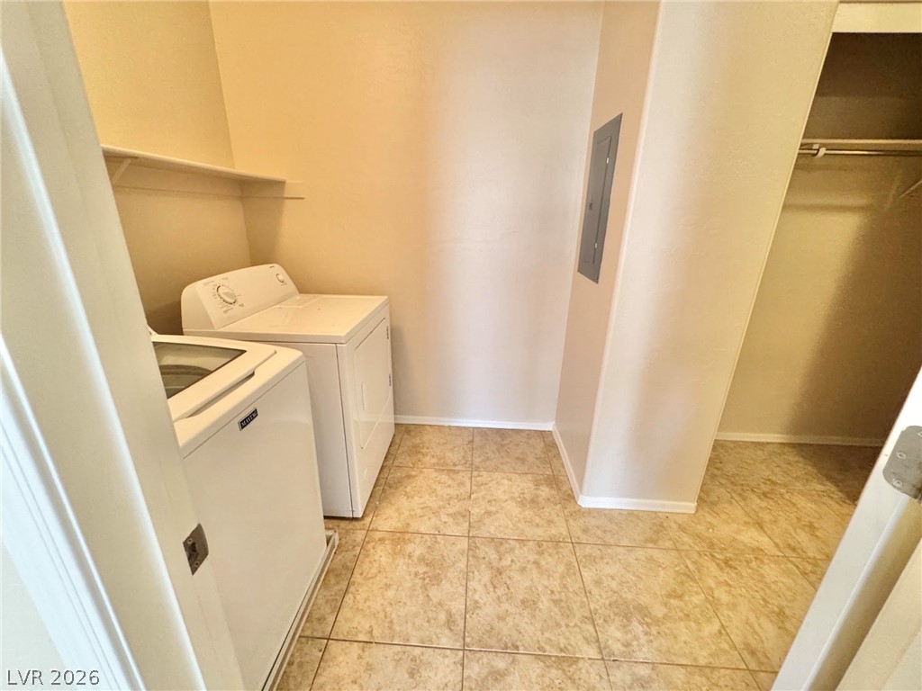 6868 Sky Pointe Drive 2139 Property Photo 9
