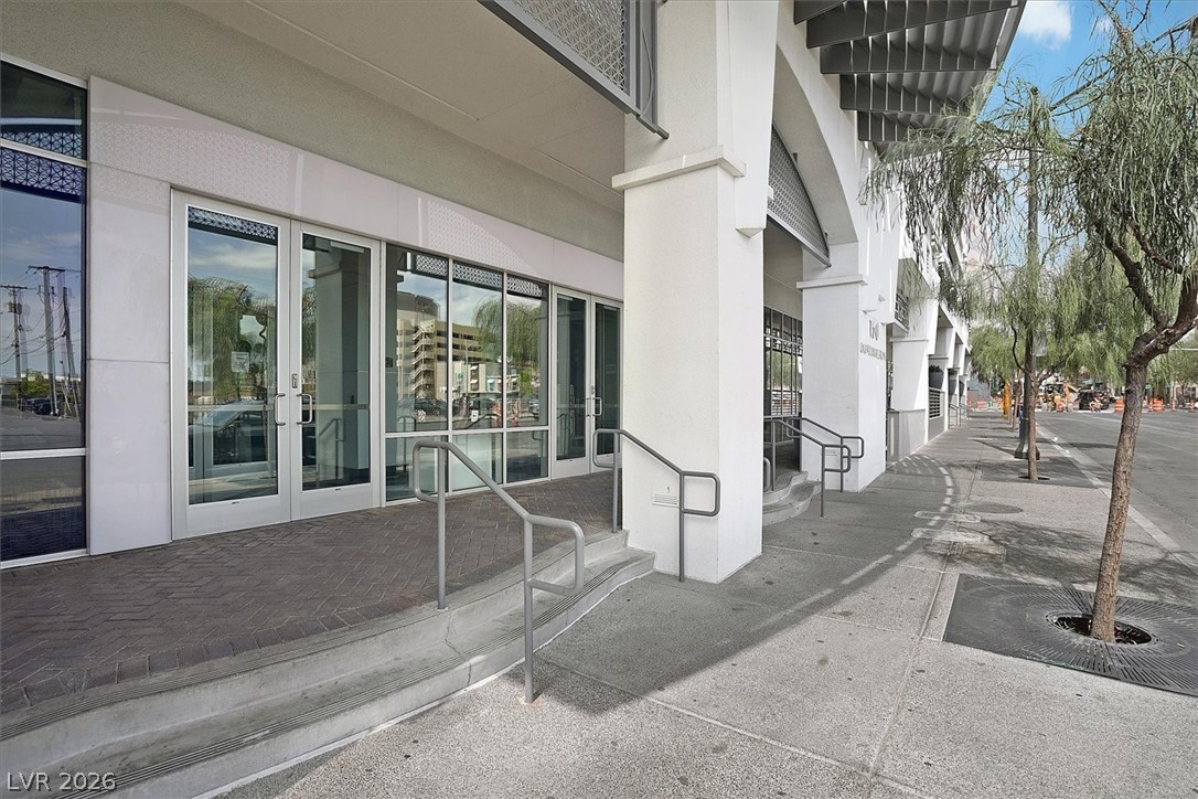 150 Las Vegas Boulevard 1501 Property Photo 2