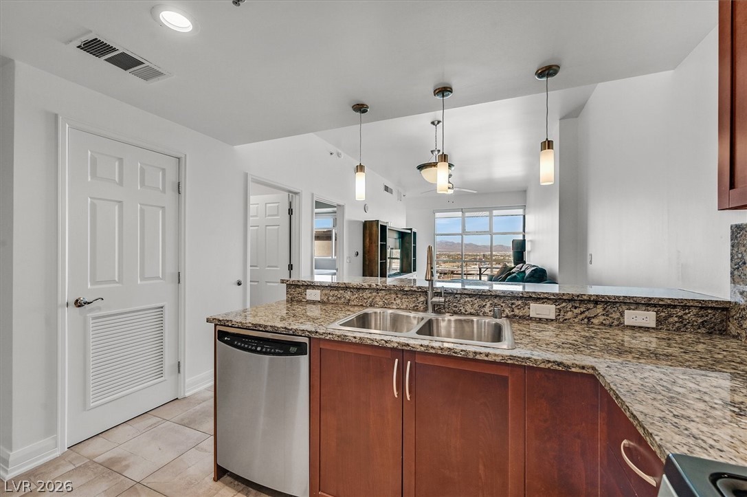 150 Las Vegas Boulevard 1501 Property Photo 6