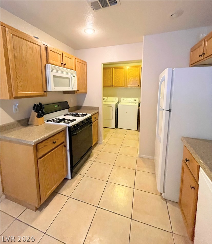 2760 Stargate Street Property Photo 6