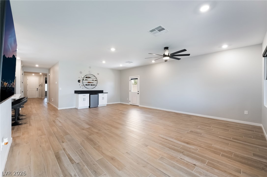 8663 Bench Street Property Photo 6