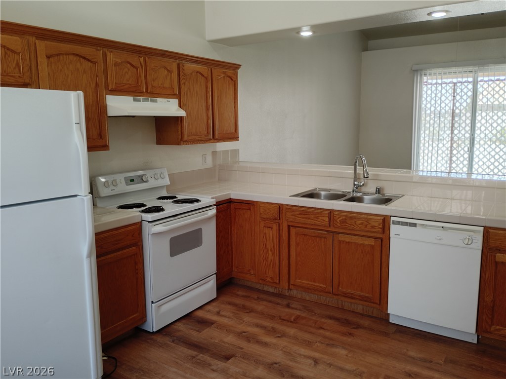 1420 East Pocahontas Avenue 4 Property Photo 6