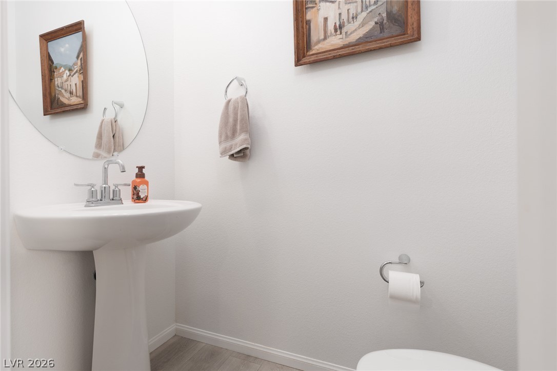 10925 Cilantro Avenue Property Photo 16