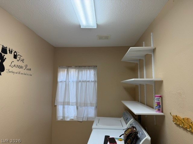 8640 Castle Hill Avenue Property Photo 5
