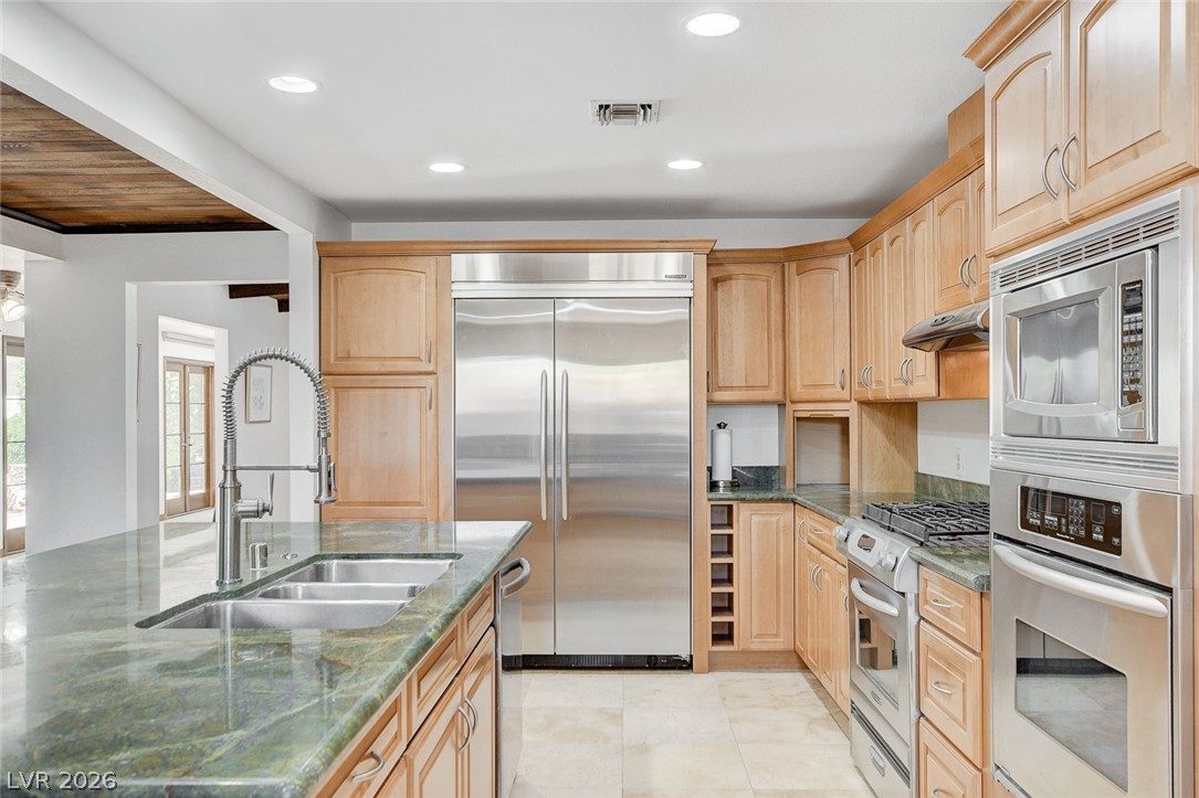408 Lacy Lane Property Photo 10