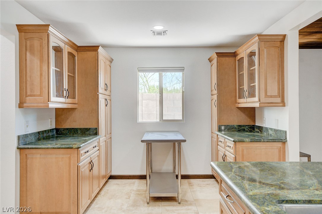 408 Lacy Lane Property Photo 11