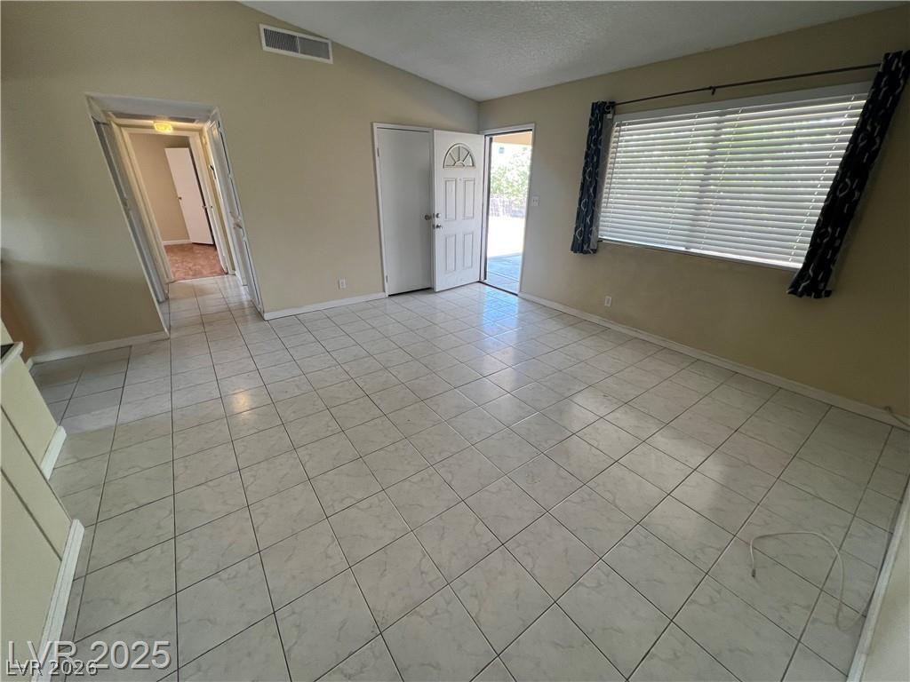 6430 Alomar Avenue Property Photo 7