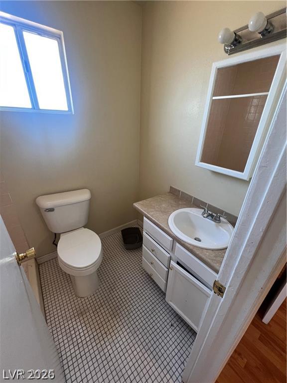 6430 Alomar Avenue Property Photo 9