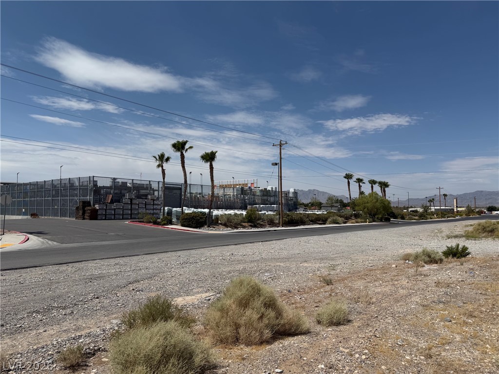 1200 East Everest Circle Property Photo 2