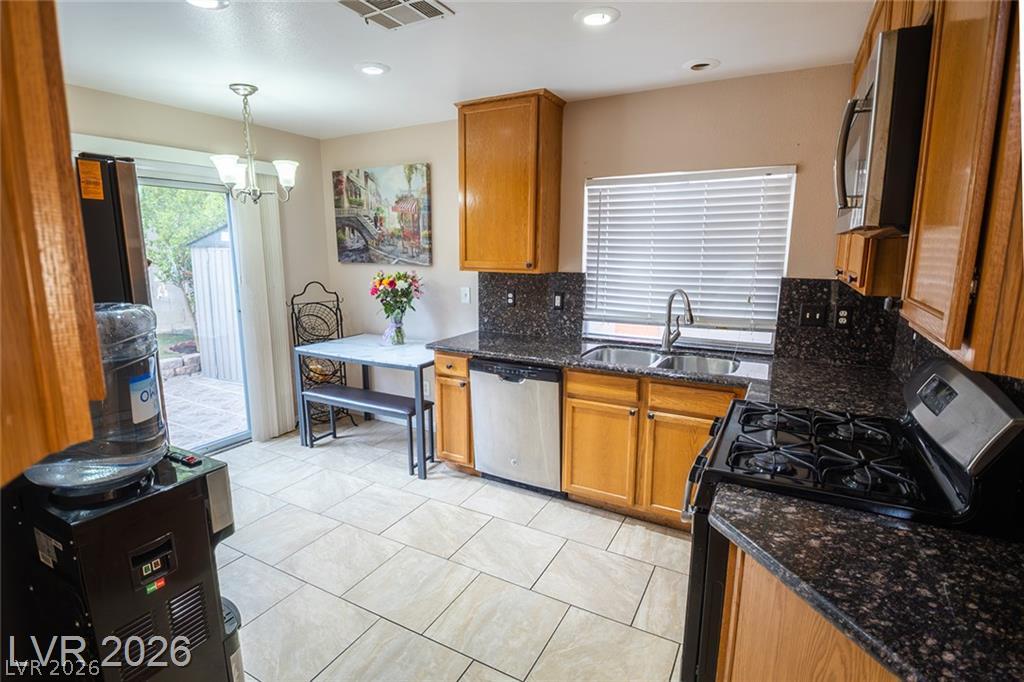 805 Old Mine Creek Lane Property Photo 10