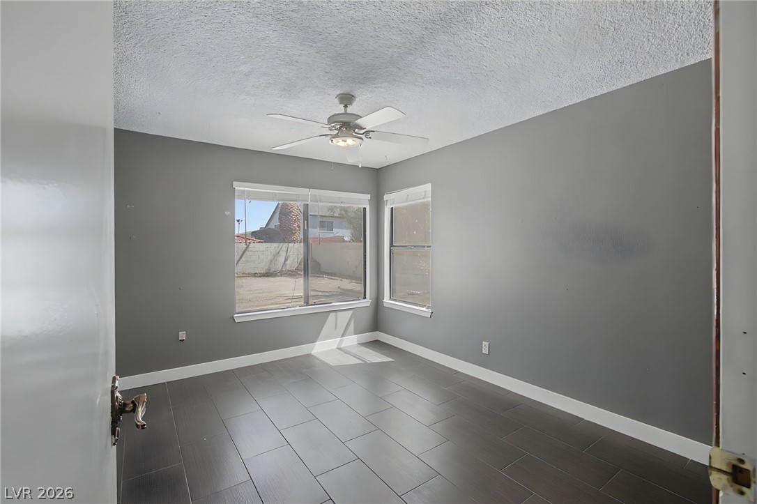 1884 Roxbury Lane Property Photo 35