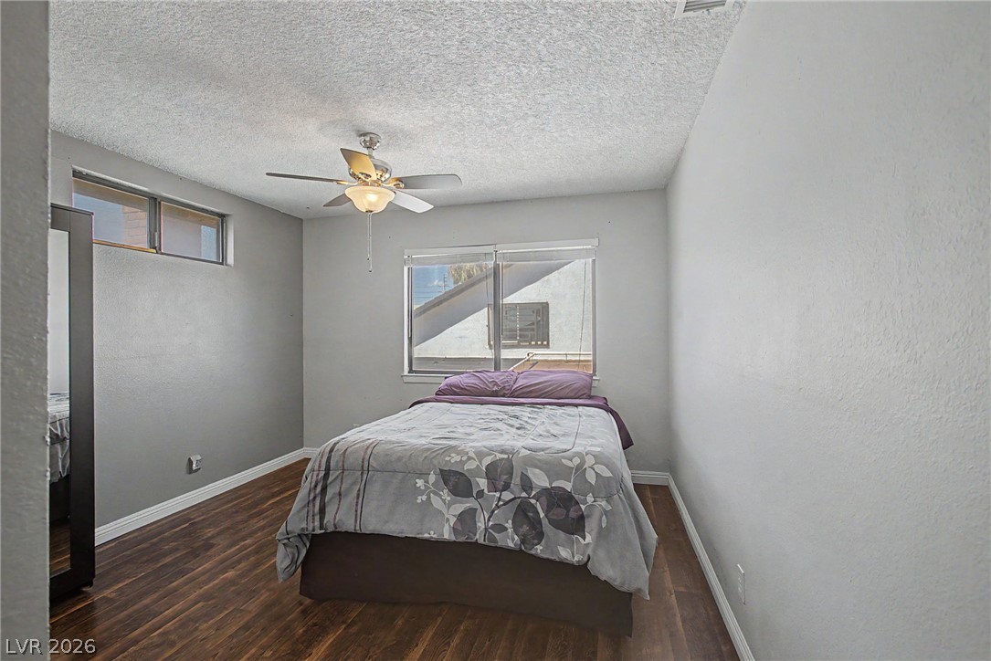 1884 Roxbury Lane Property Photo 49