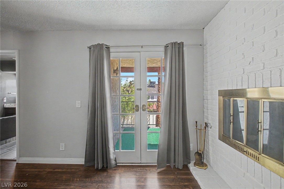 1884 Roxbury Lane Property Photo 61