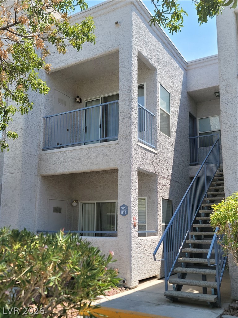 2201 Ramsgate Drive 923 Property Photo 1