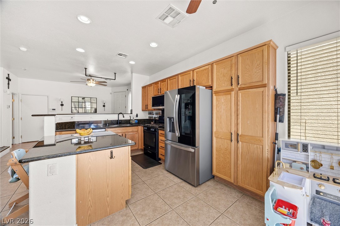 6476 Raven Hall Street Property Photo 7