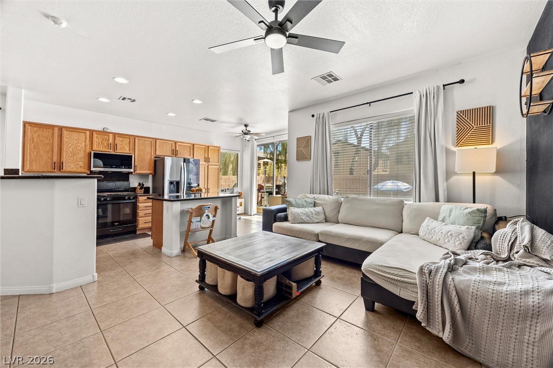 6476 Raven Hall Street Property Photo 10