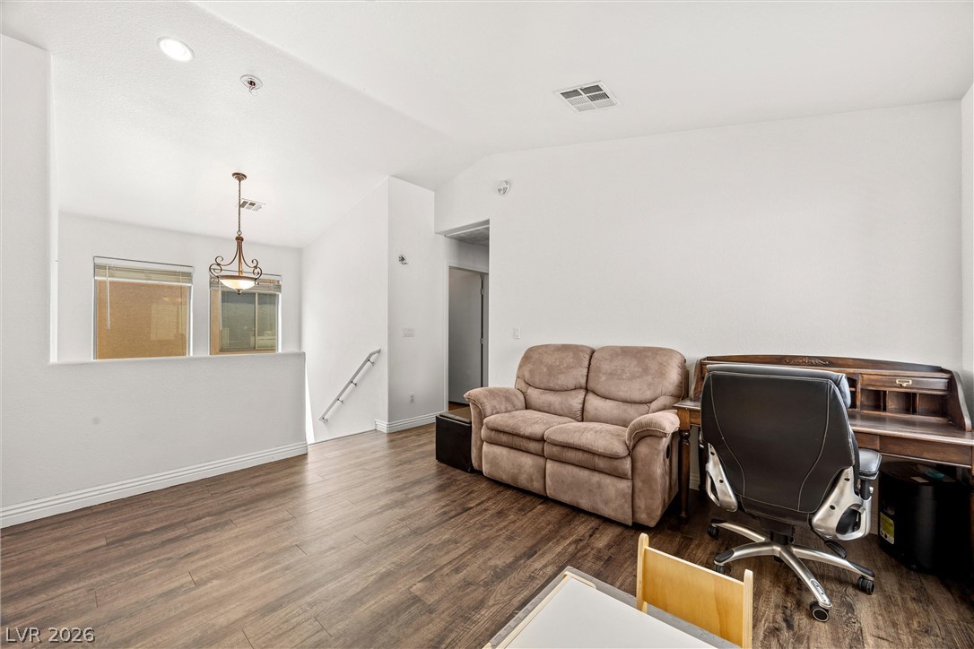 6476 Raven Hall Street Property Photo 15