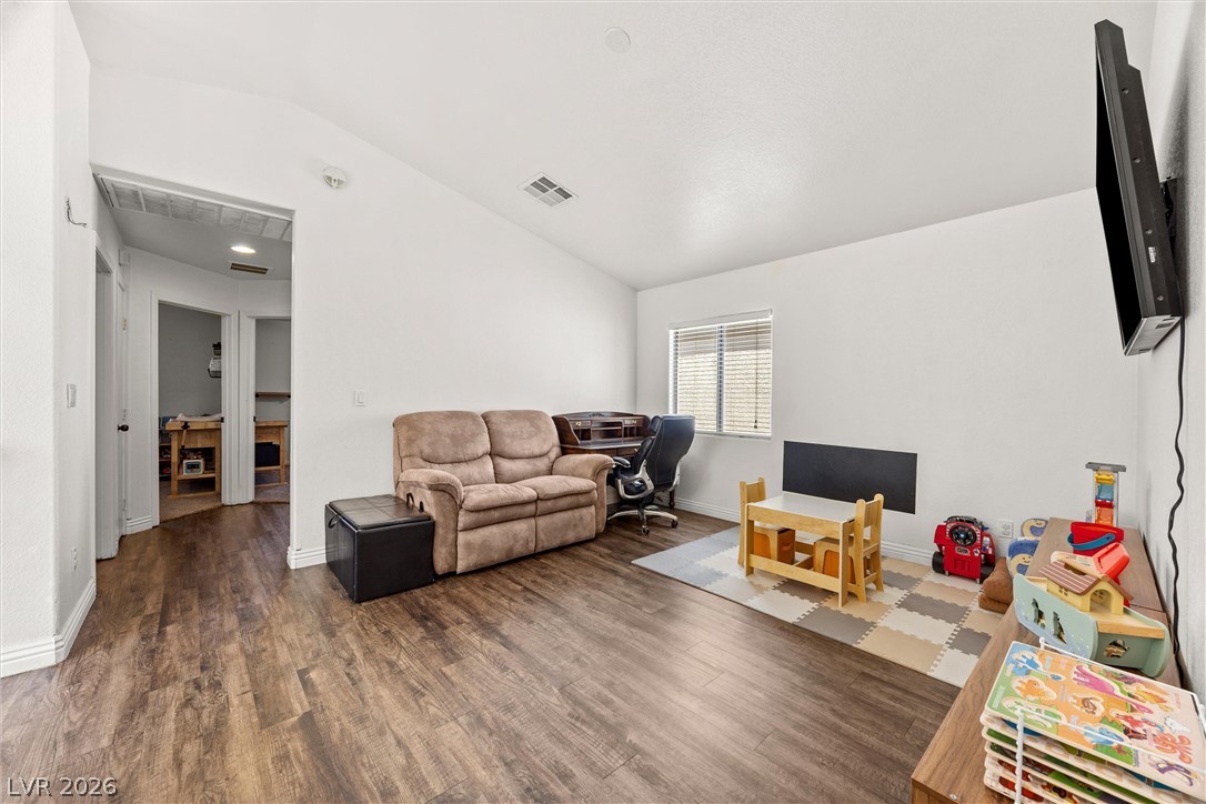 6476 Raven Hall Street Property Photo 16