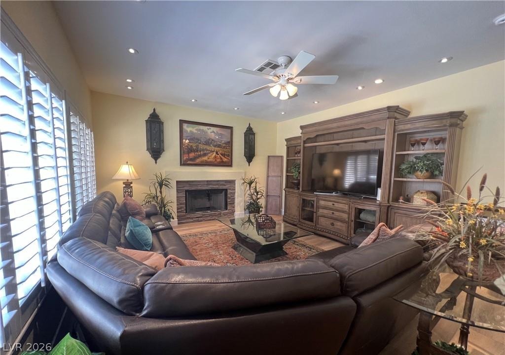 2803371 Property Photo 5