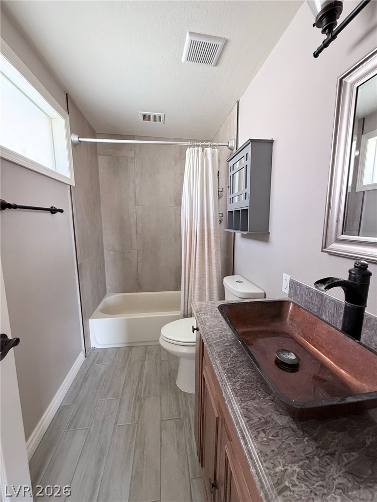 8404 Mulcahy Avenue Property Photo 10