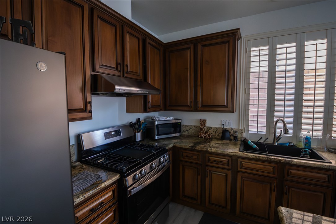 340 Summer Palace Way Property Photo 7