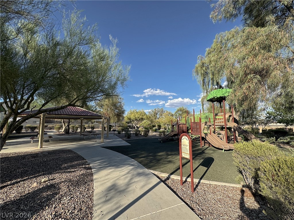 6041 Glenborough Street Property Photo 19