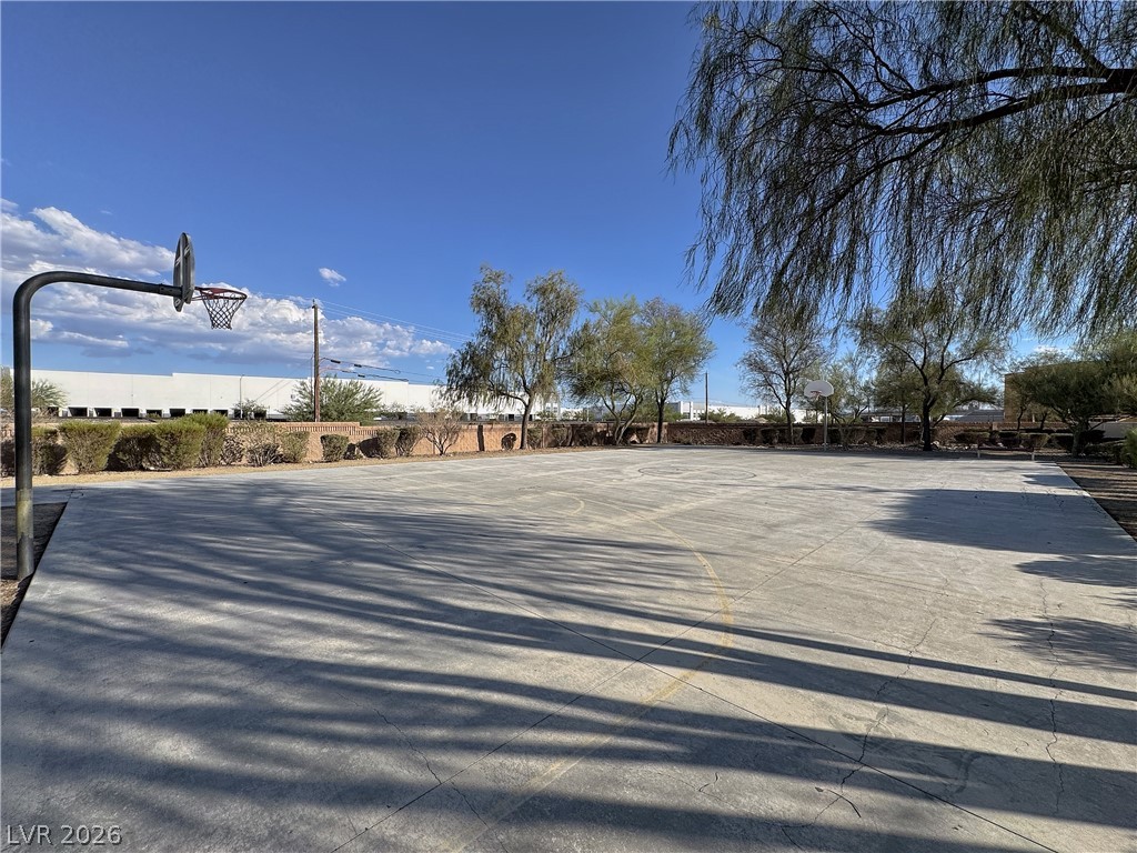 6041 Glenborough Street Property Photo 22